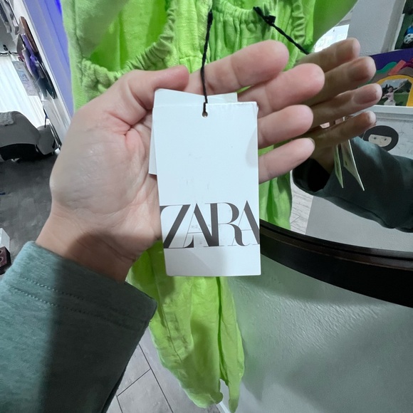 Zara Vibrant Green Sleeveless Jumpsuit - Picture 2 of 3